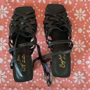 Seychelles Black Leather Block Heeled Sandals